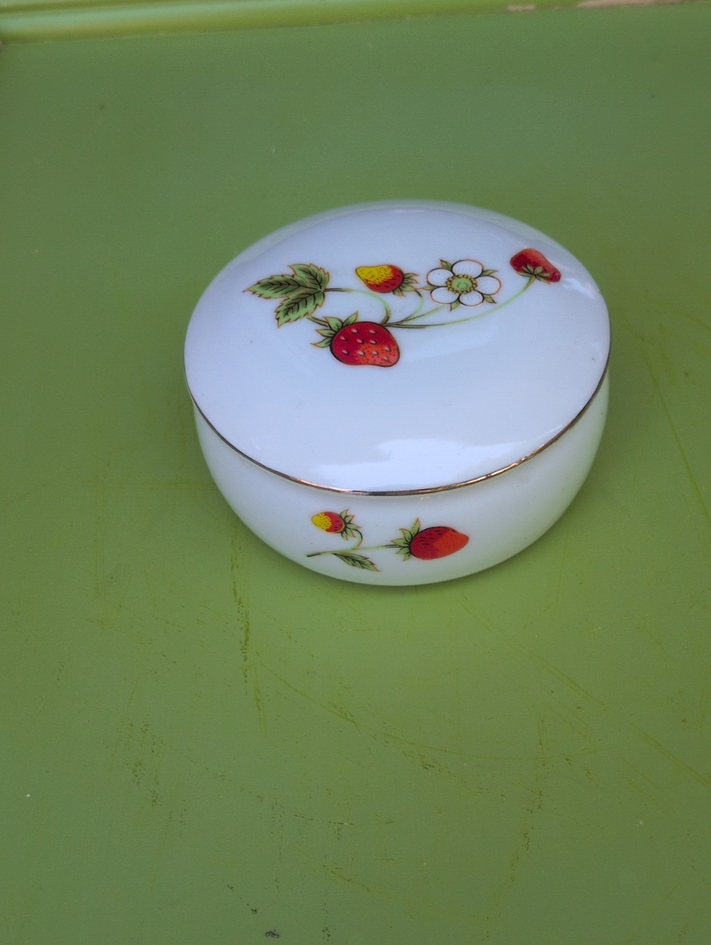 White Otagiri Strawberry Trinket Box with Gold Trim
